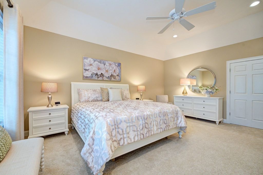 Bedroom, Interior, Recessed Lighting