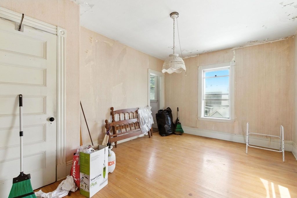 Empty room, Interior, Pendant Lights, Wood Texture Flooring