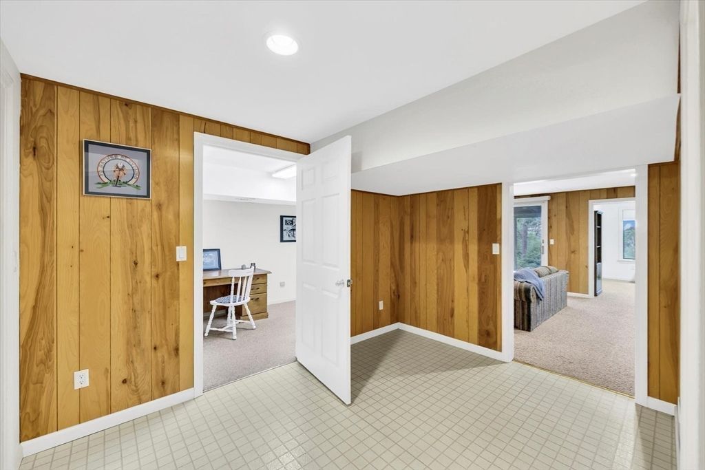 Dining room, Interior, Recessed Lighting, Wooden Walls