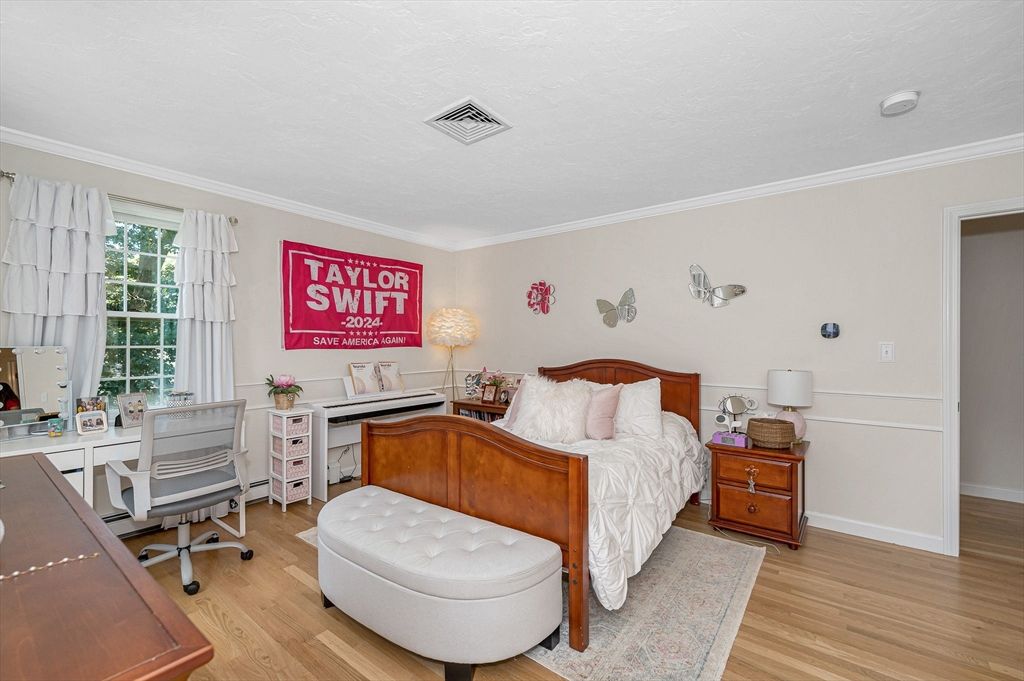 Bedroom, Home Office, Interior, Wood Texture Flooring