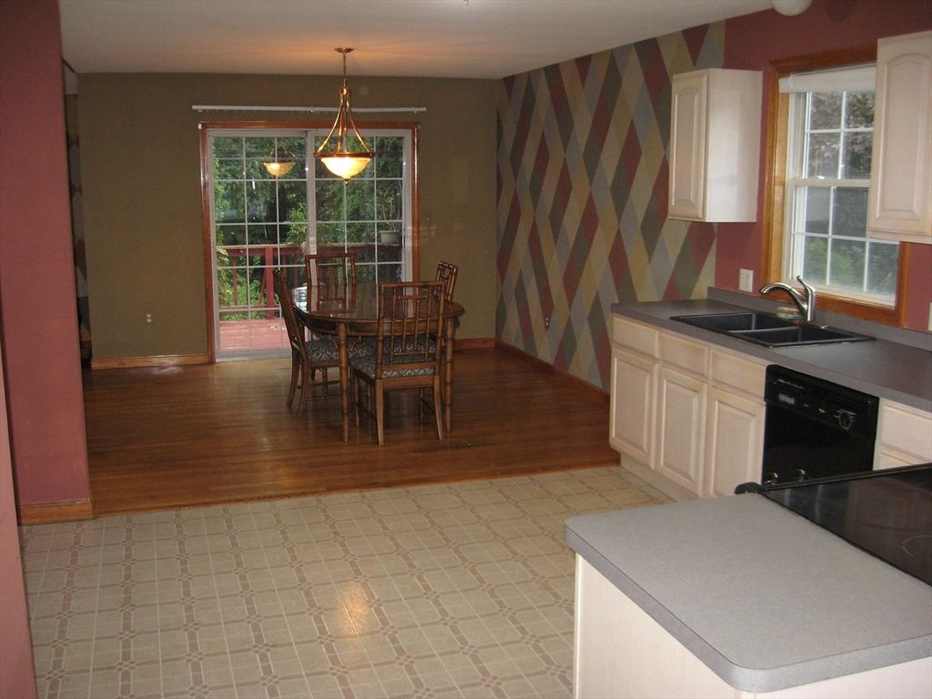 Dining room, Interior, Kitchen, Pendant Lights, Wood Texture Flooring