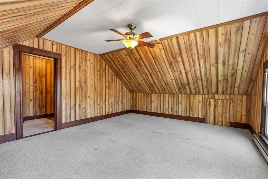 Empty room, Interior, Wooden Ceilings, Wooden Walls