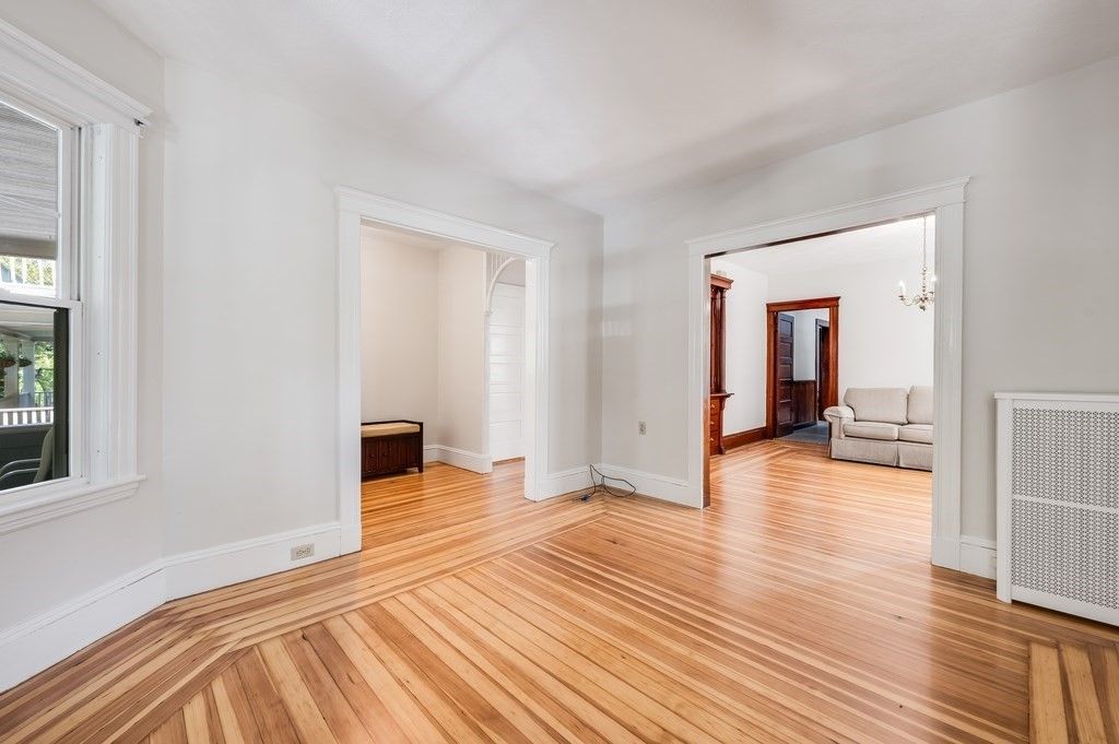 Chandelier, Empty room, Interior, Wood Texture Flooring