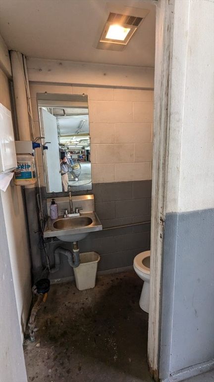 Bathroom, Interior