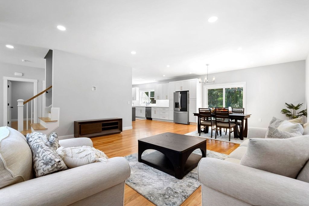 Dining room, Interior, Kitchen, Living room, Pendant Lights, Recessed Lighting, Stainless Steel Appliances, Wood Texture Flooring
