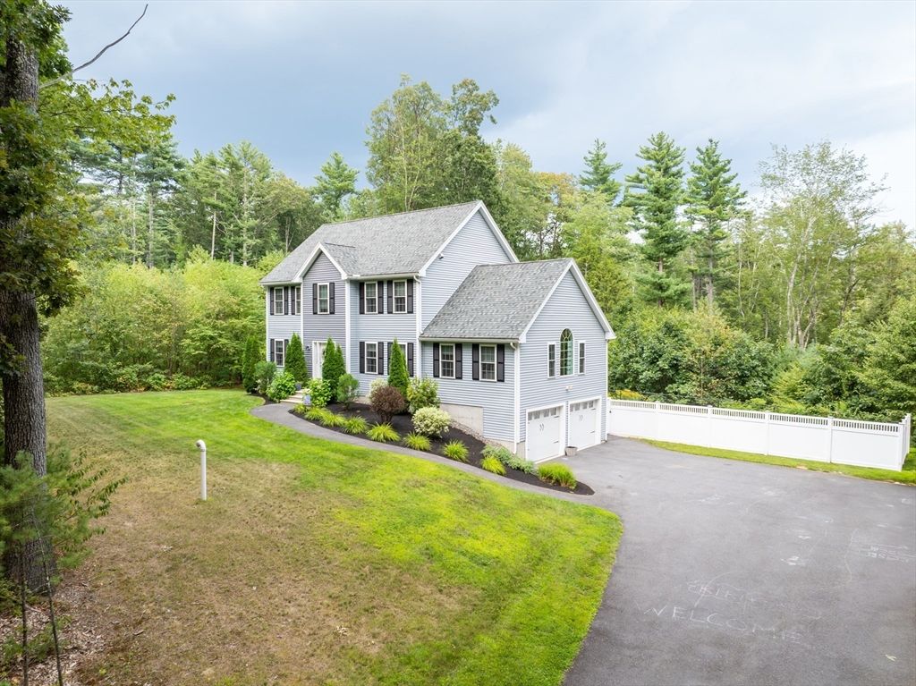 Backyard, Exterior, Facade, Farmhouse