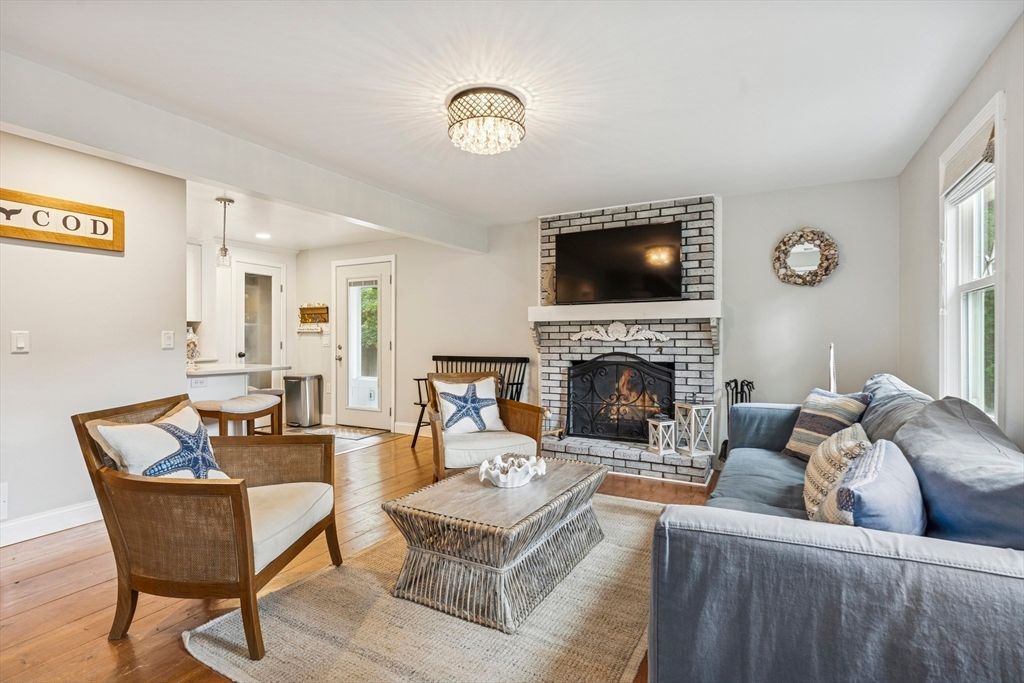 Dining room, Fireplace, Interior, Living room, Pendant Lights, Wood Texture Flooring