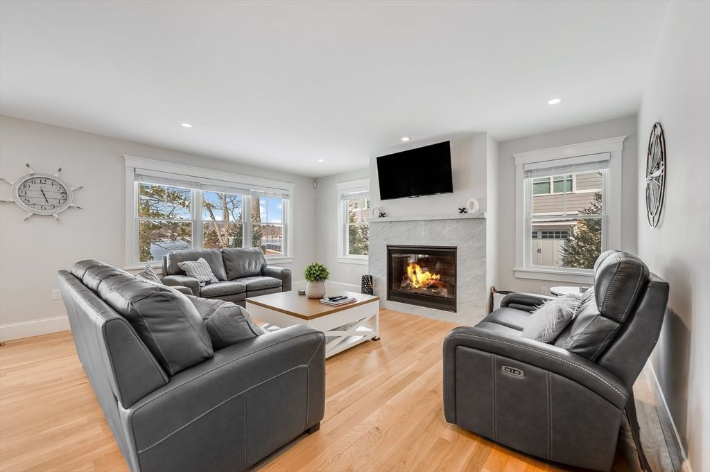 Fireplace, Interior, Living room, Recessed Lighting, Wood Texture Flooring
