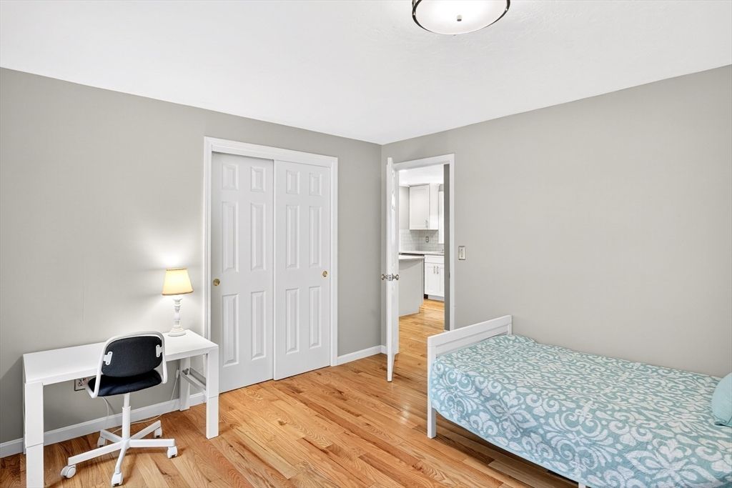 Bedroom, Home Office, Interior, Wood Texture Flooring