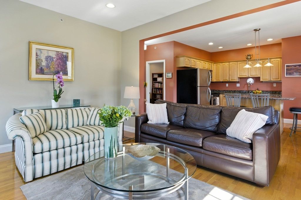 Interior, Kitchen, Living room, Pendant Lights, Recessed Lighting, Stainless Steel Appliances, Wood Texture Flooring