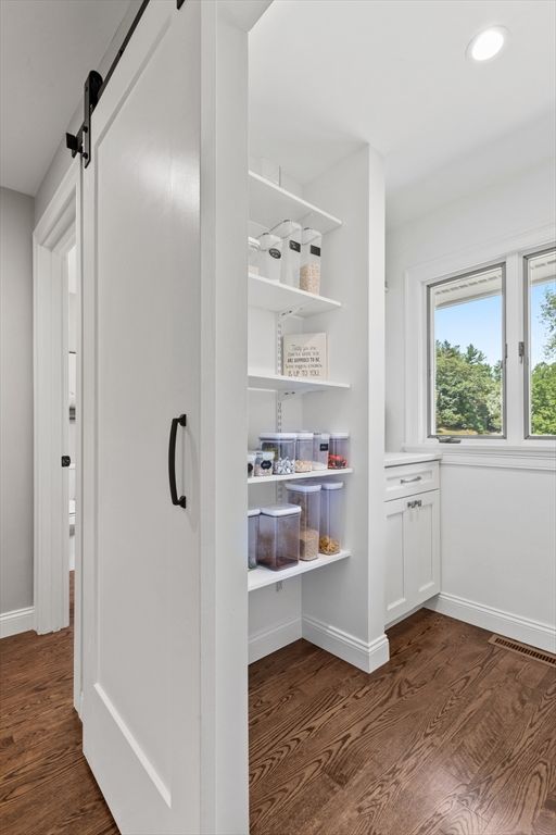 Interior, Recessed Lighting, Wood Texture Flooring