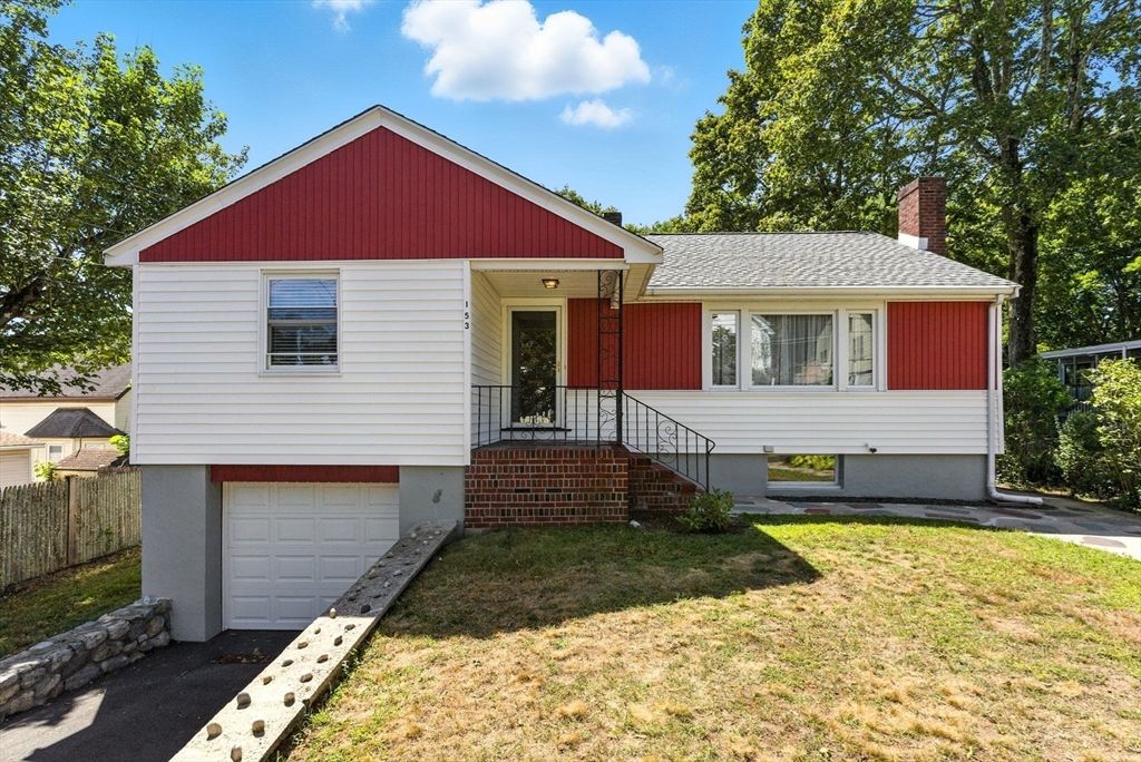 Attached, Exterior, Facade, Raised Ranch