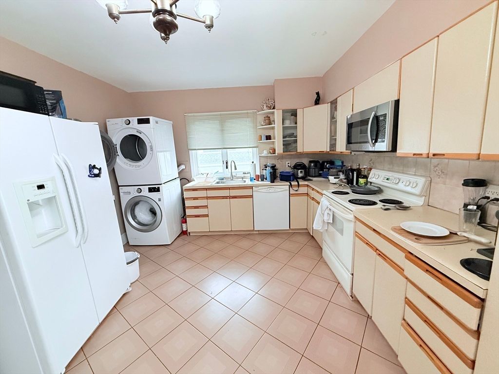 Chandelier, Interior, Kitchen, Washer