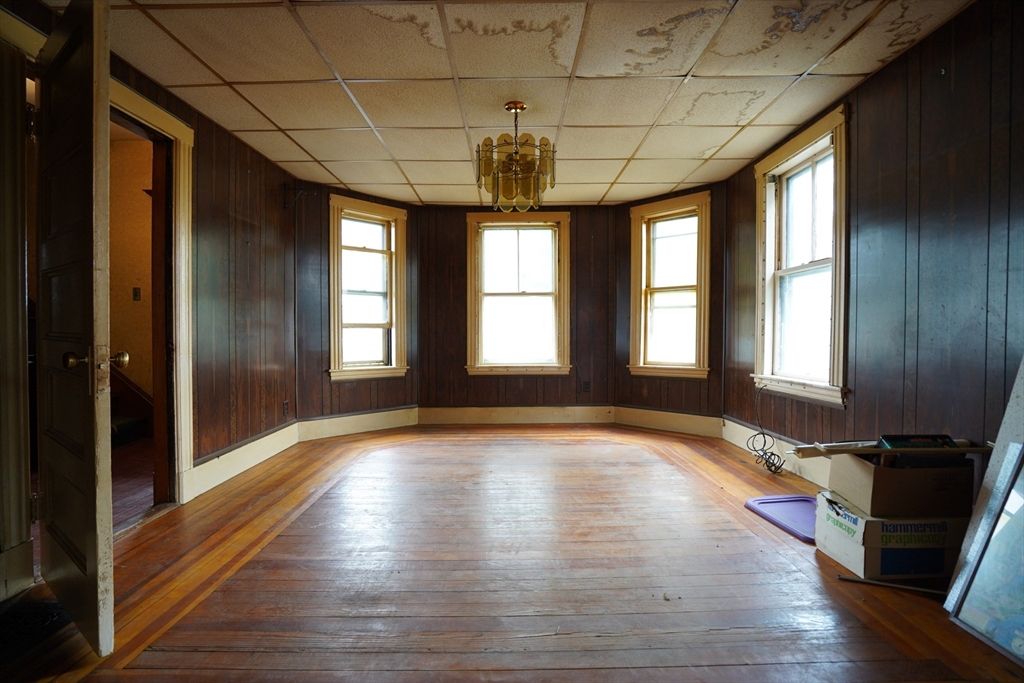 Chandelier, Empty room, Interior, Wood Texture Flooring, Wooden Walls
