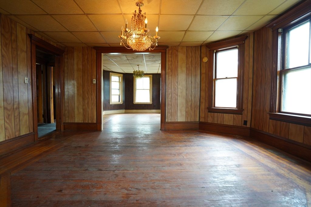 Chandelier, Empty room, Interior, Wood Texture Flooring