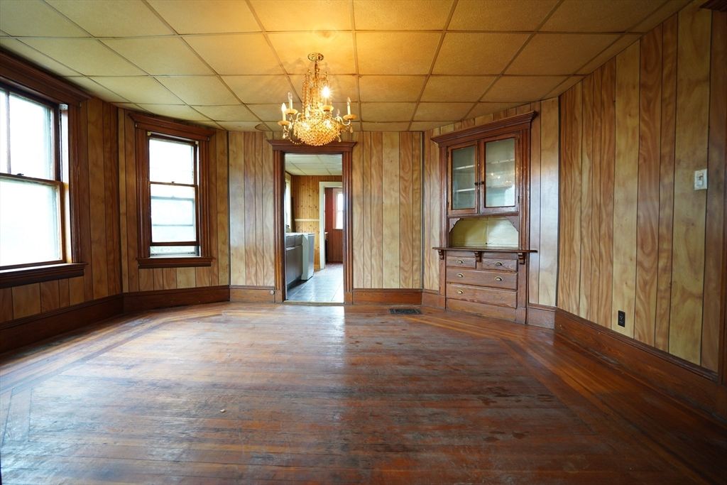 Chandelier, Empty room, Interior, Wood Texture Flooring, Wooden Walls