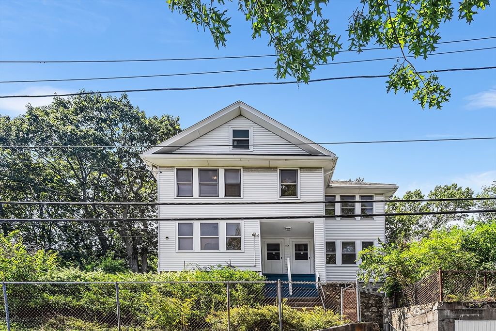 Exterior, Facade, Queen Anne Victorian