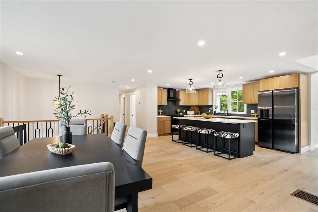 Dining room, Interior, Kitchen, Pendant Lights, Recessed Lighting, Stainless Steel Appliances, Wood Texture Flooring