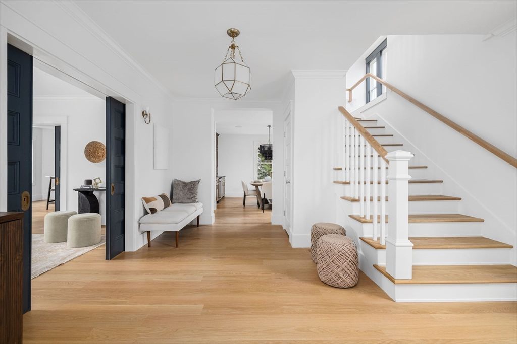 Interior, Pendant Lights, Wood Texture Flooring