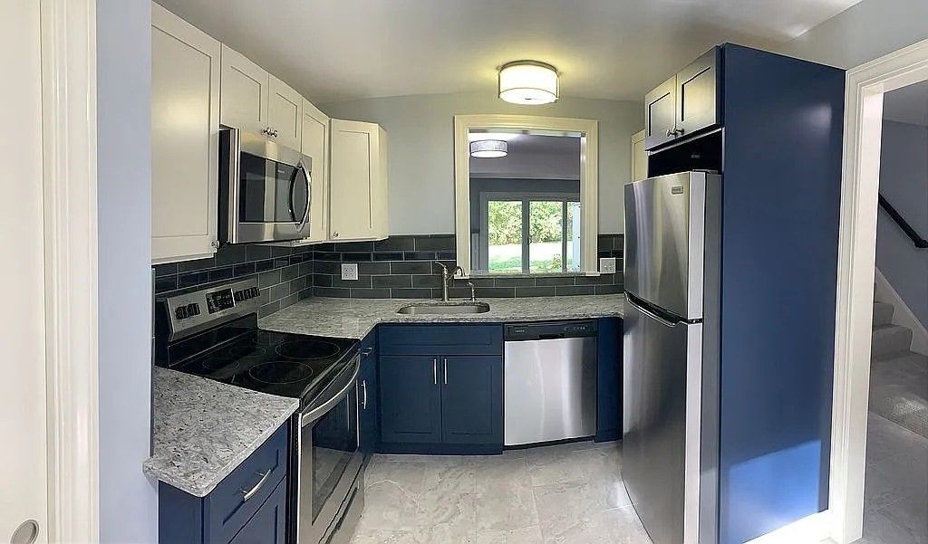 Interior, Kitchen, Stainless Steel Appliances