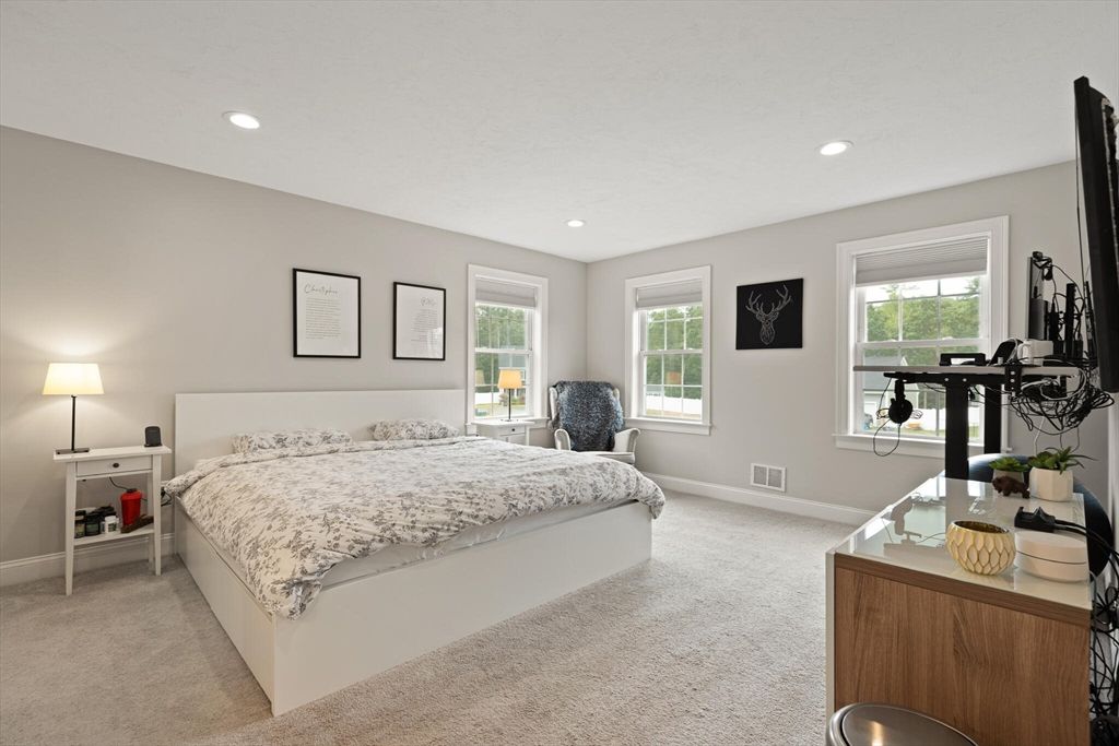 Bedroom, Interior, Recessed Lighting