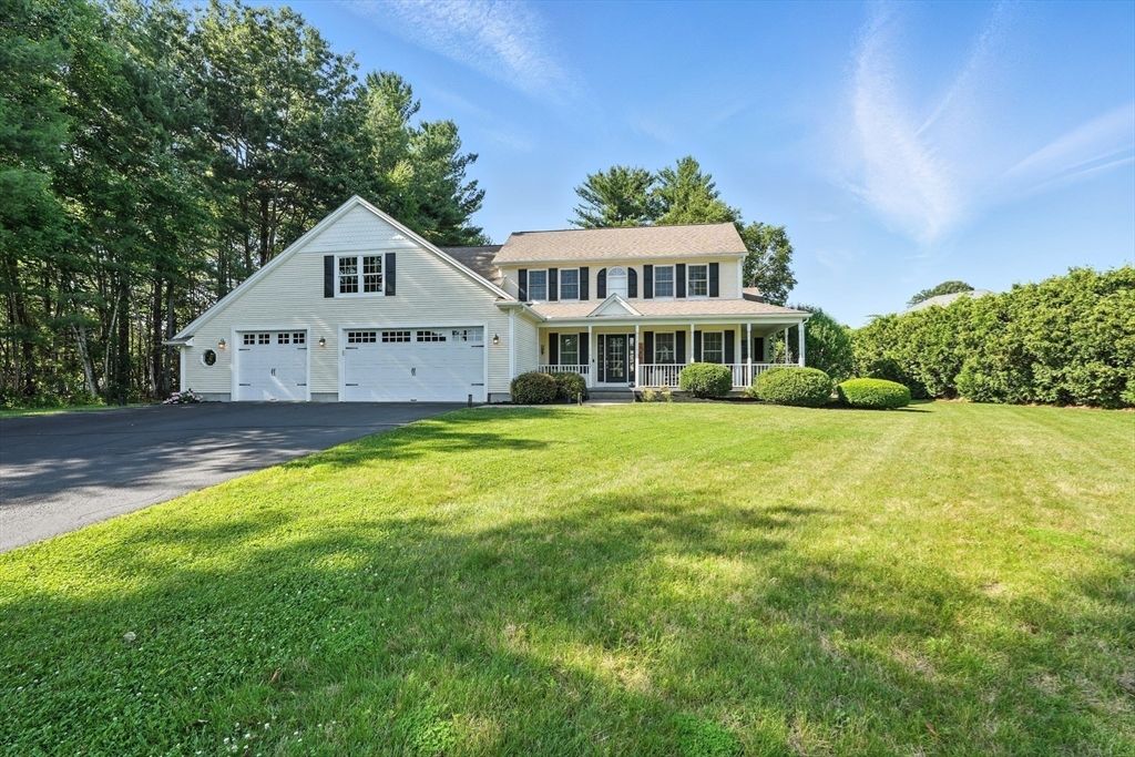 Attached, Backyard, Exterior, Facade, Farmhouse