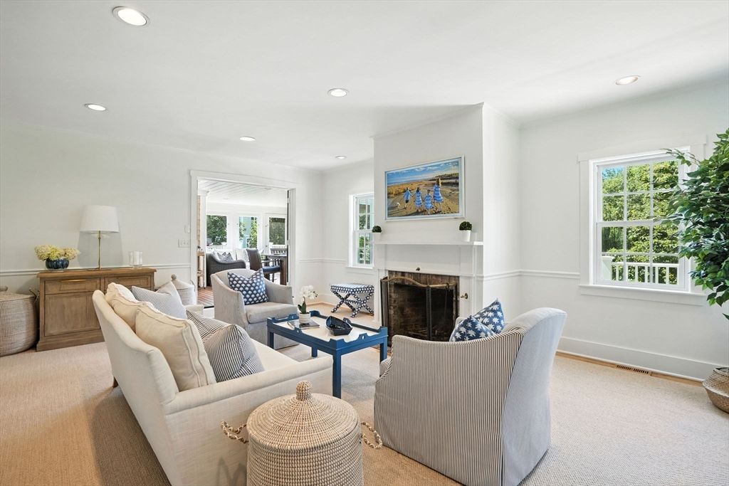 Fireplace, Interior, Living room, Recessed Lighting