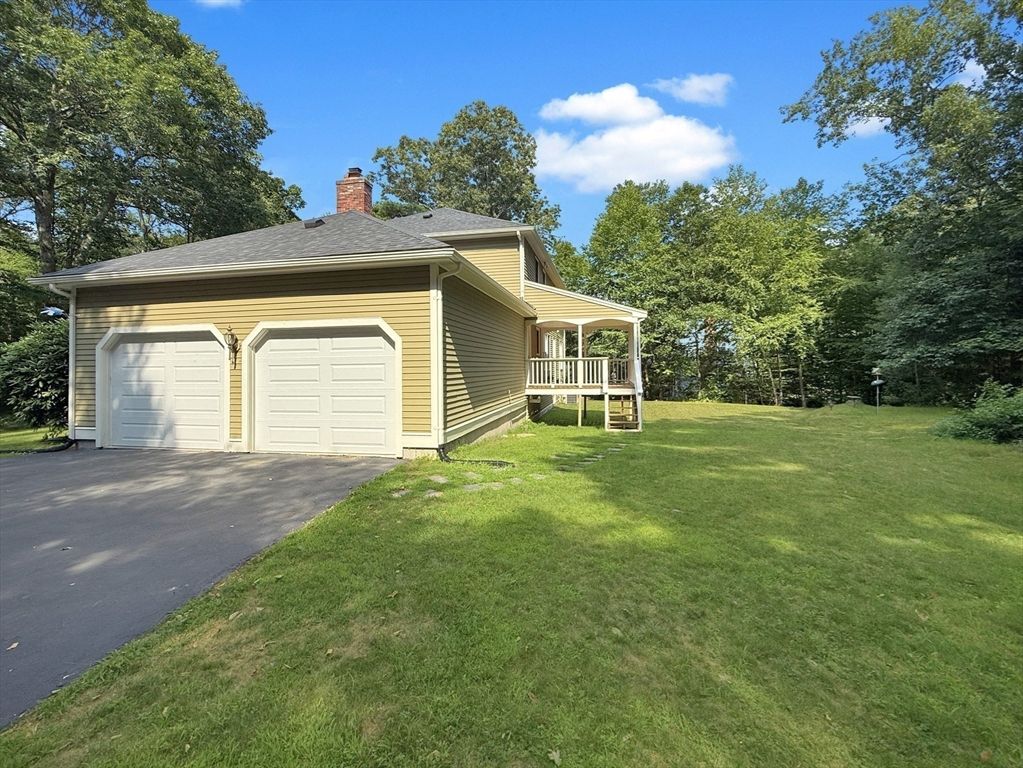 Backyard, Detached Garage, Exterior