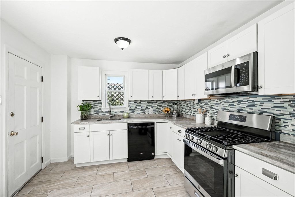 Interior, Kitchen, Stainless Steel Appliances