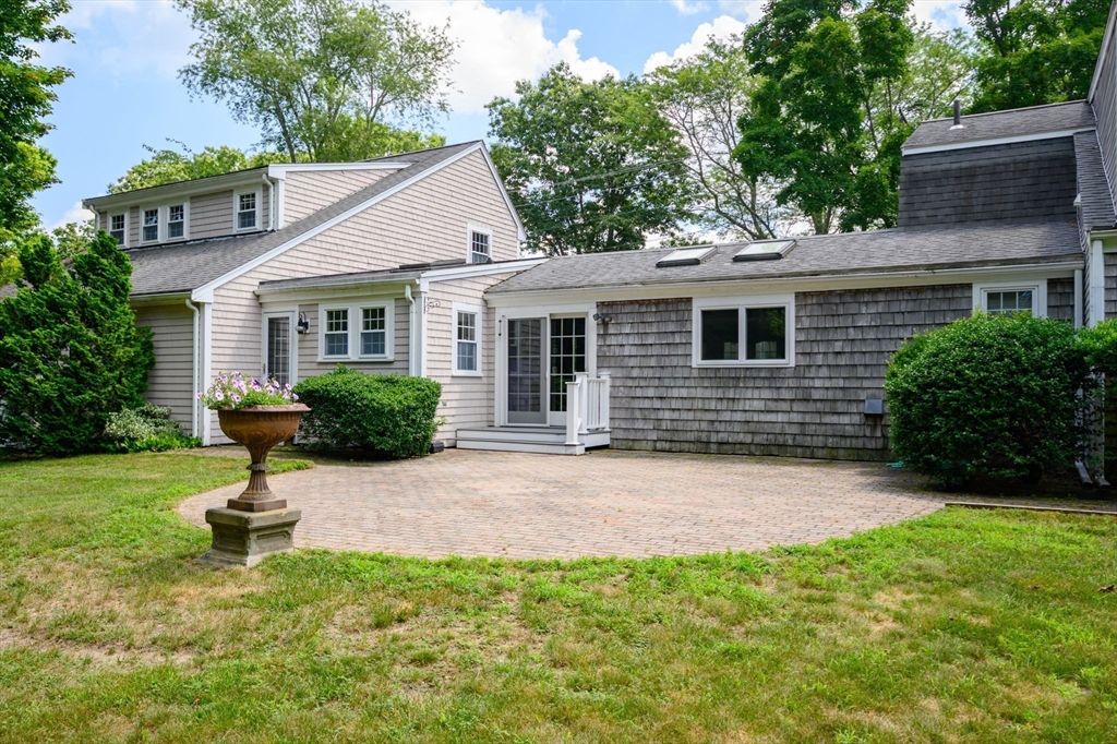 Exterior, Facade, Cape Cod