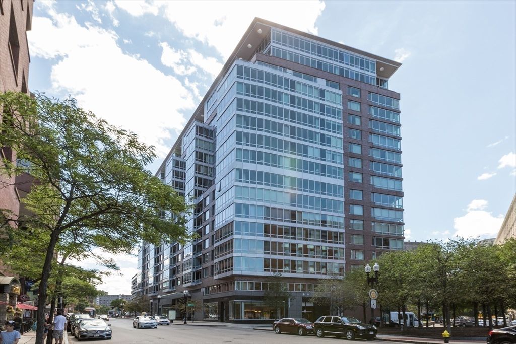 Exterior, Facade, Condo Building