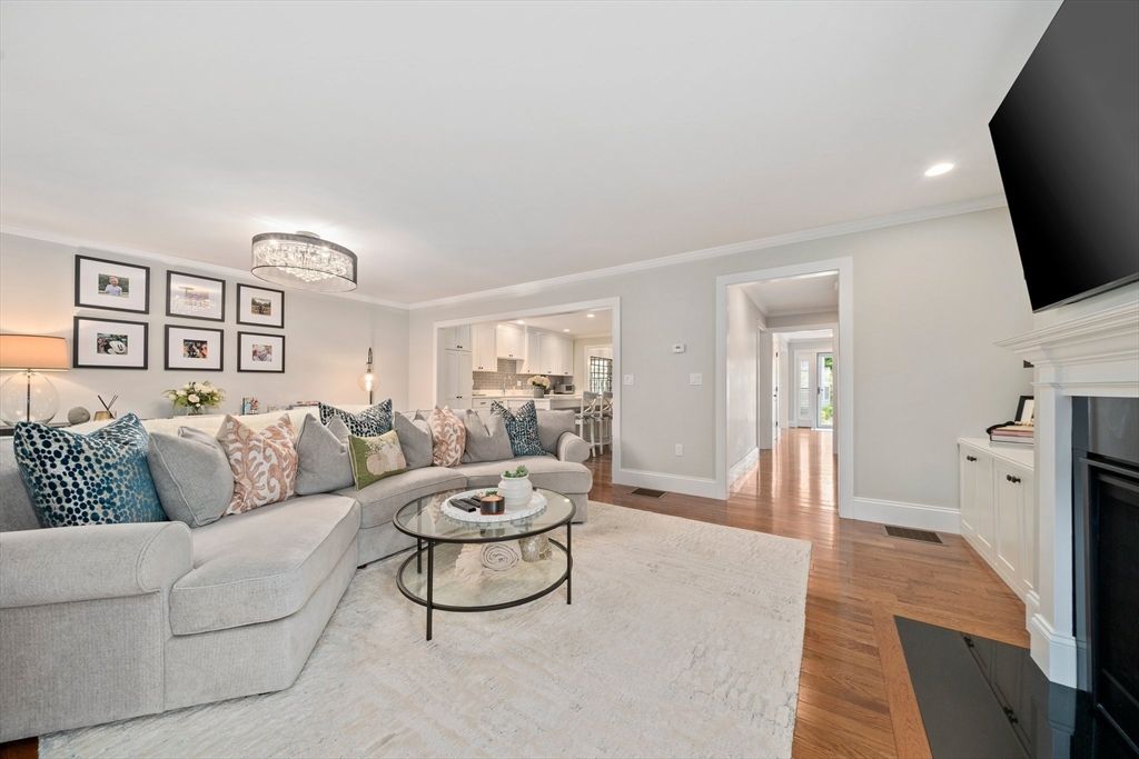 Fireplace, Interior, Kitchen, Living room, Recessed Lighting, Wood Texture Flooring