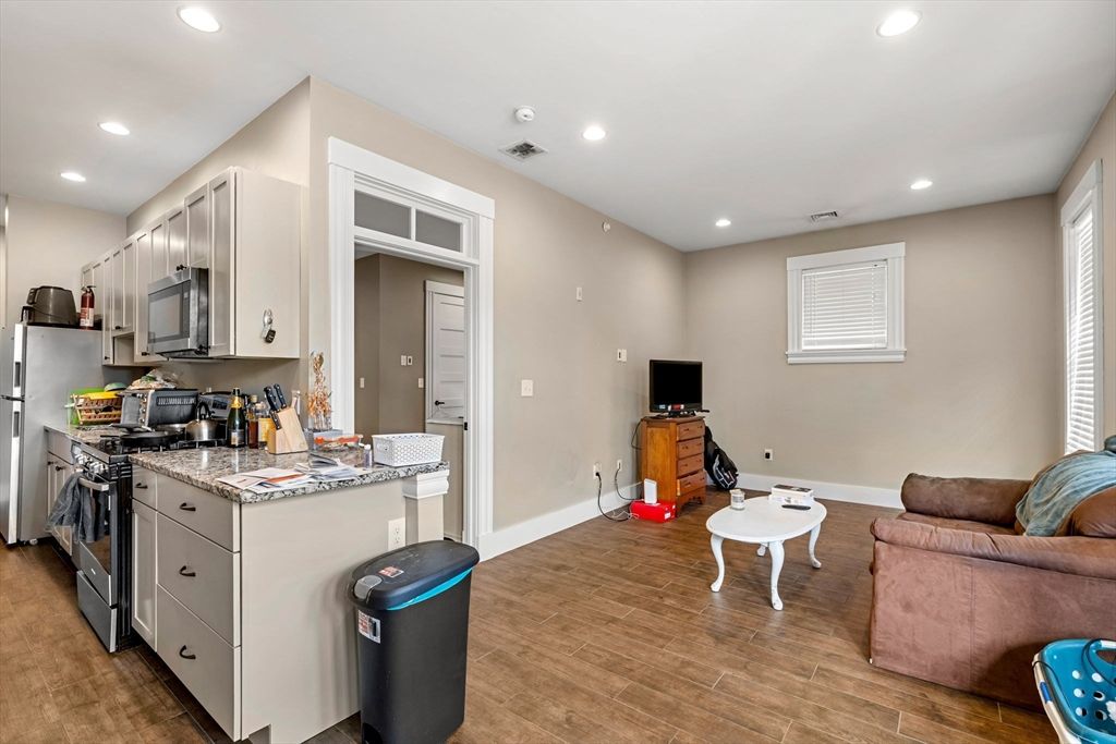 Interior, Kitchen, Recessed Lighting, Wood Texture Flooring