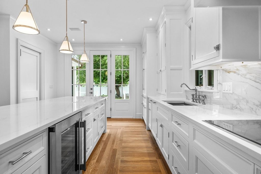 Interior, Kitchen, Pendant Lights, Recessed Lighting, Wood Texture Flooring