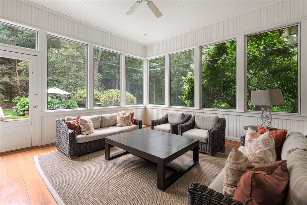Interior, Living room, Sun Room, Wood Texture Flooring