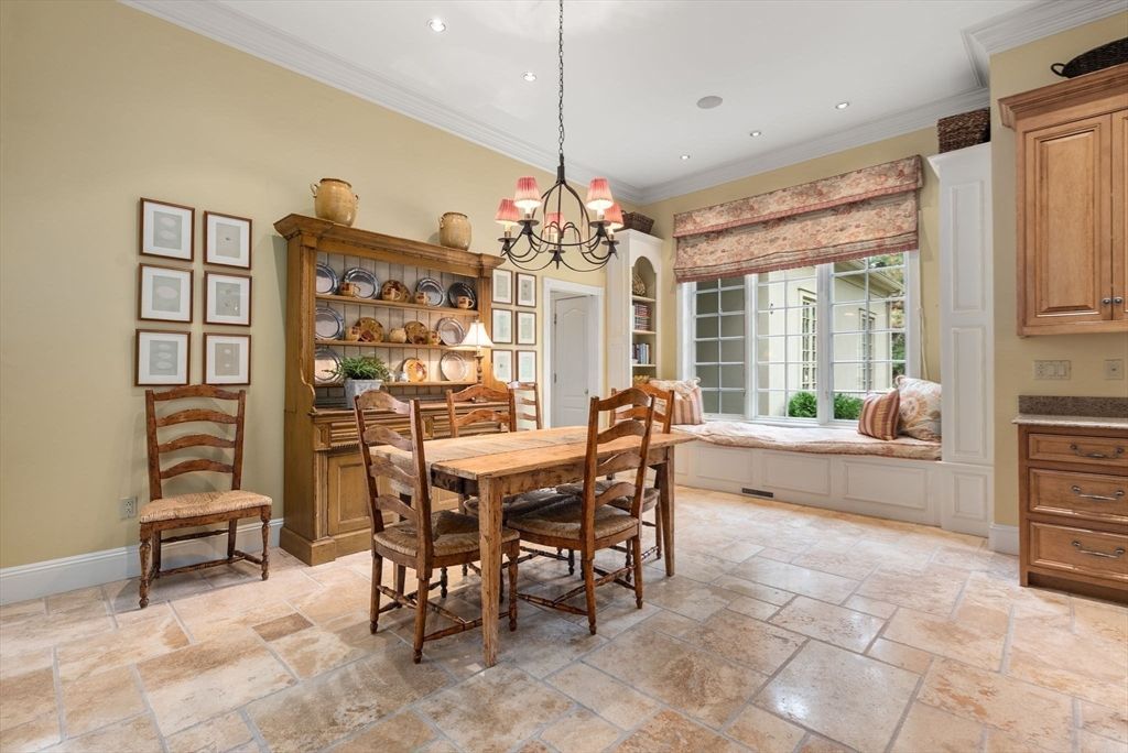 Chandelier, Dining room, Interior, Recessed Lighting
