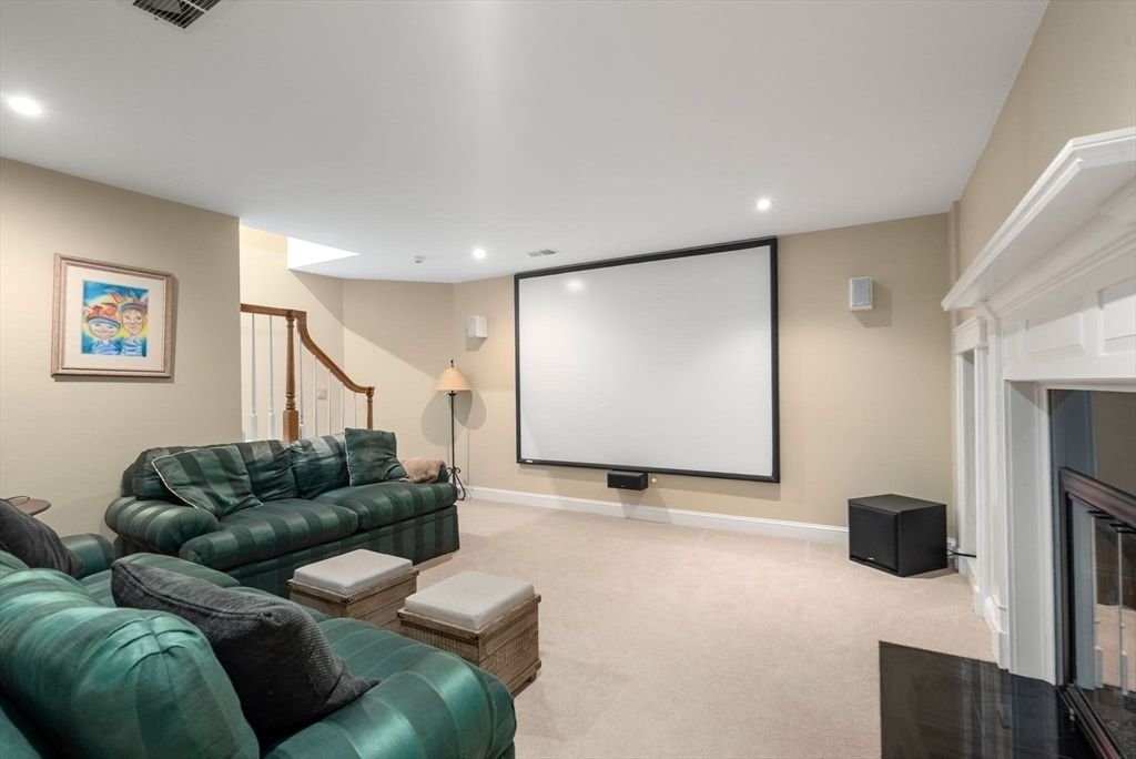 Interior, Projection Screen, Recessed Lighting