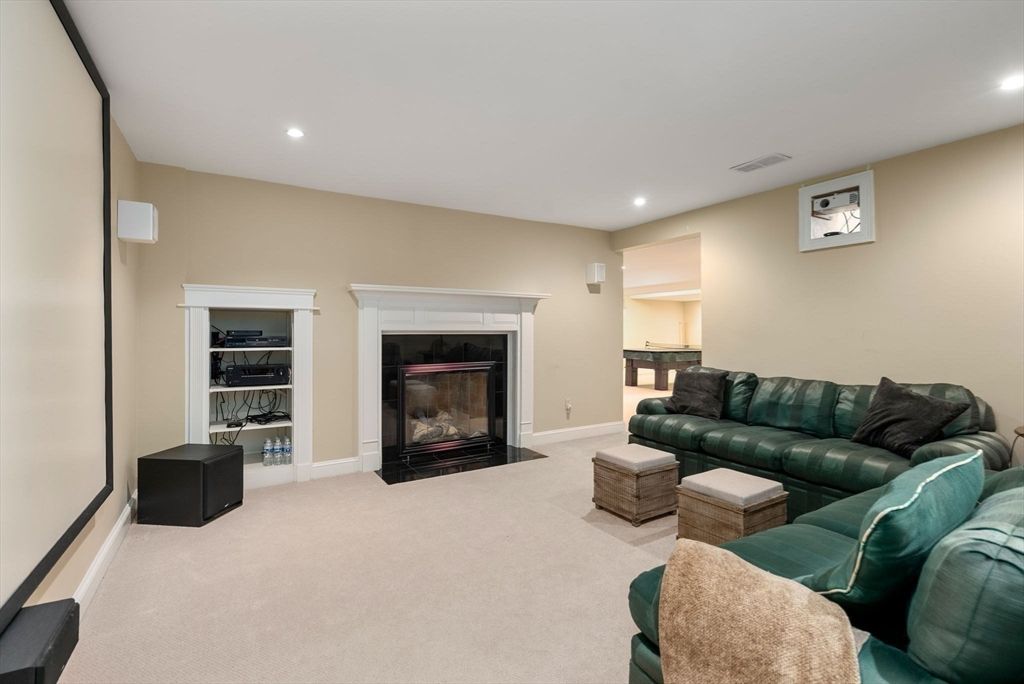 Fireplace, Interior, Living room, Recessed Lighting