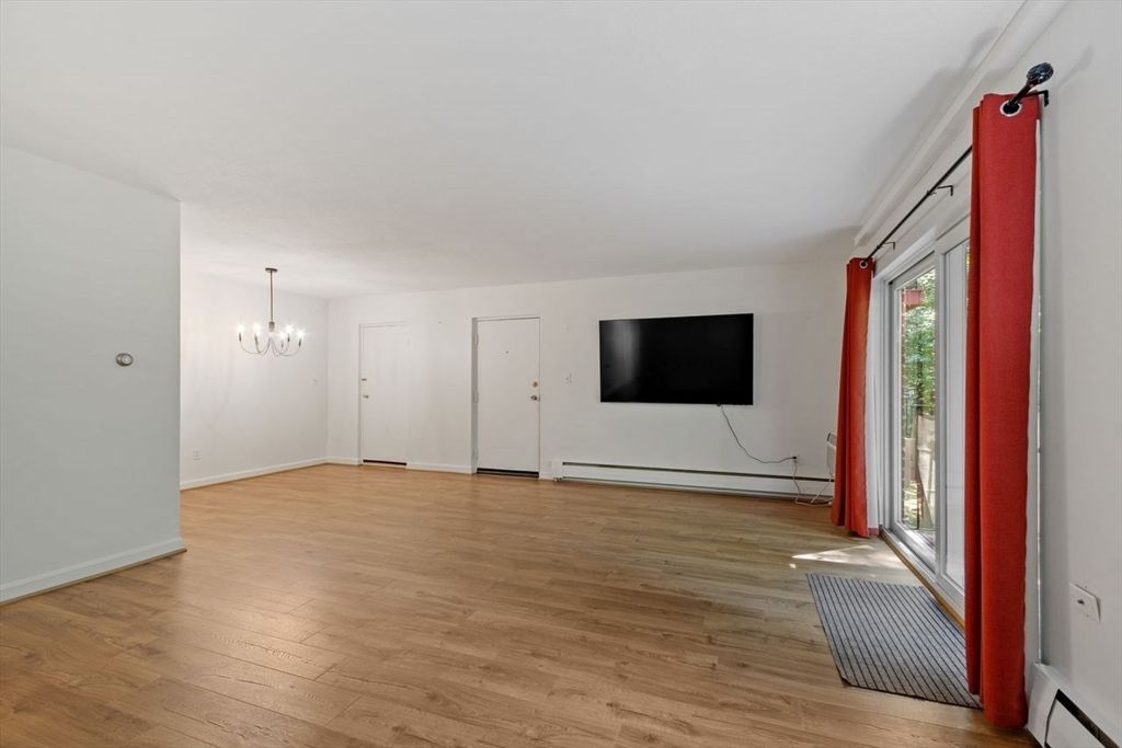 Chandelier, Empty room, Interior, Wood Texture Flooring