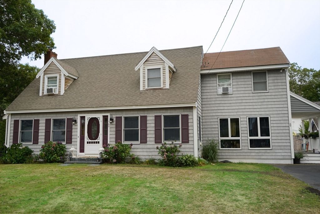 Exterior, Facade, Cape Cod
