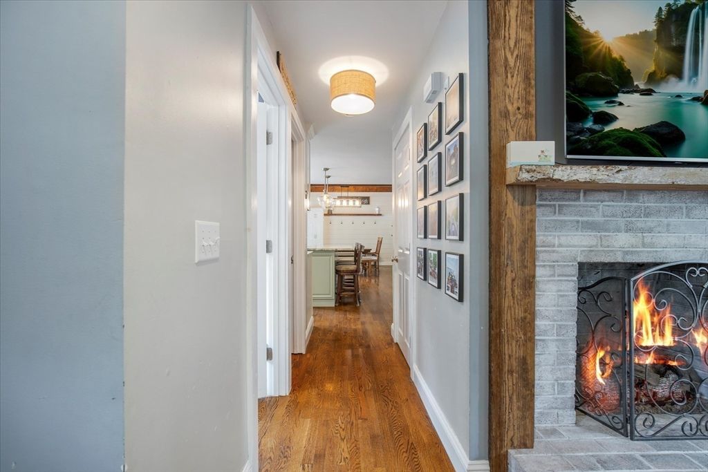 Dining room, Interior, Kitchen, Pendant Lights, Recessed Lighting, Stainless Steel Appliances, Wooden Beams, Wood Texture Flooring