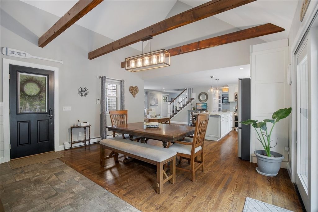 Billiard Table, Game Room, Interior, Living room, Recessed Lighting, Wood Texture Flooring