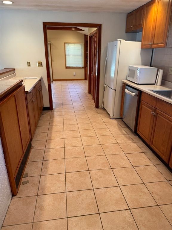 Interior, Kitchen, Tile Countertops