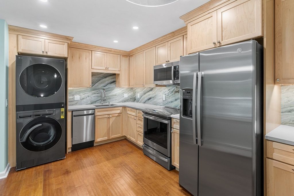 Interior, Kitchen, Recessed Lighting, Stainless Steel Appliances, Washer, Wood Texture Flooring