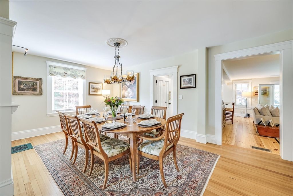 Chandelier, Dining room, Interior, Pendant Lights, Wood Texture Flooring