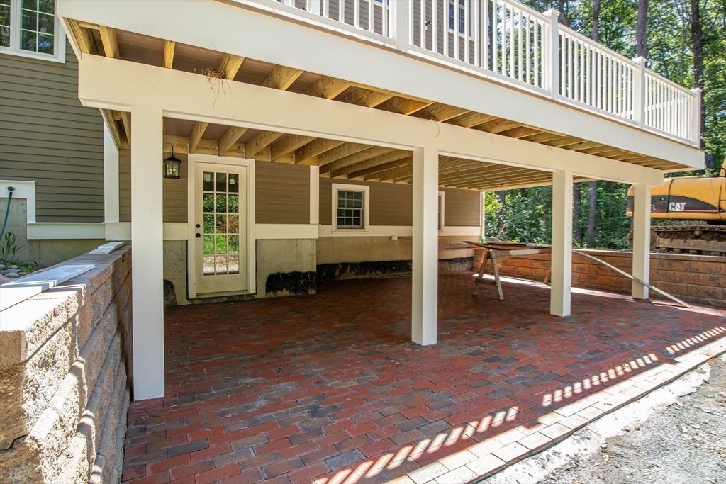 Exterior, Outdoor Kitchen
