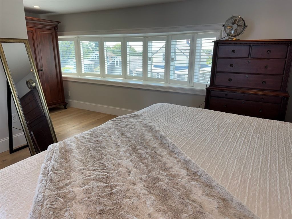 Bedroom, Interior, Water, Wood Texture Flooring