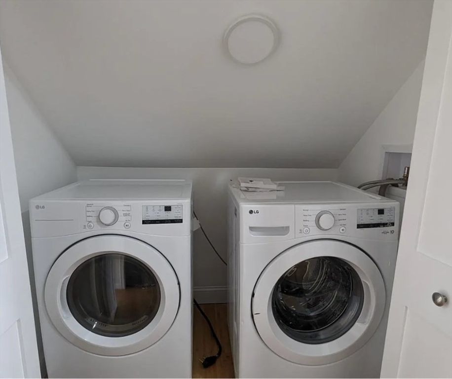 Interior, Utility Closets, Washer
