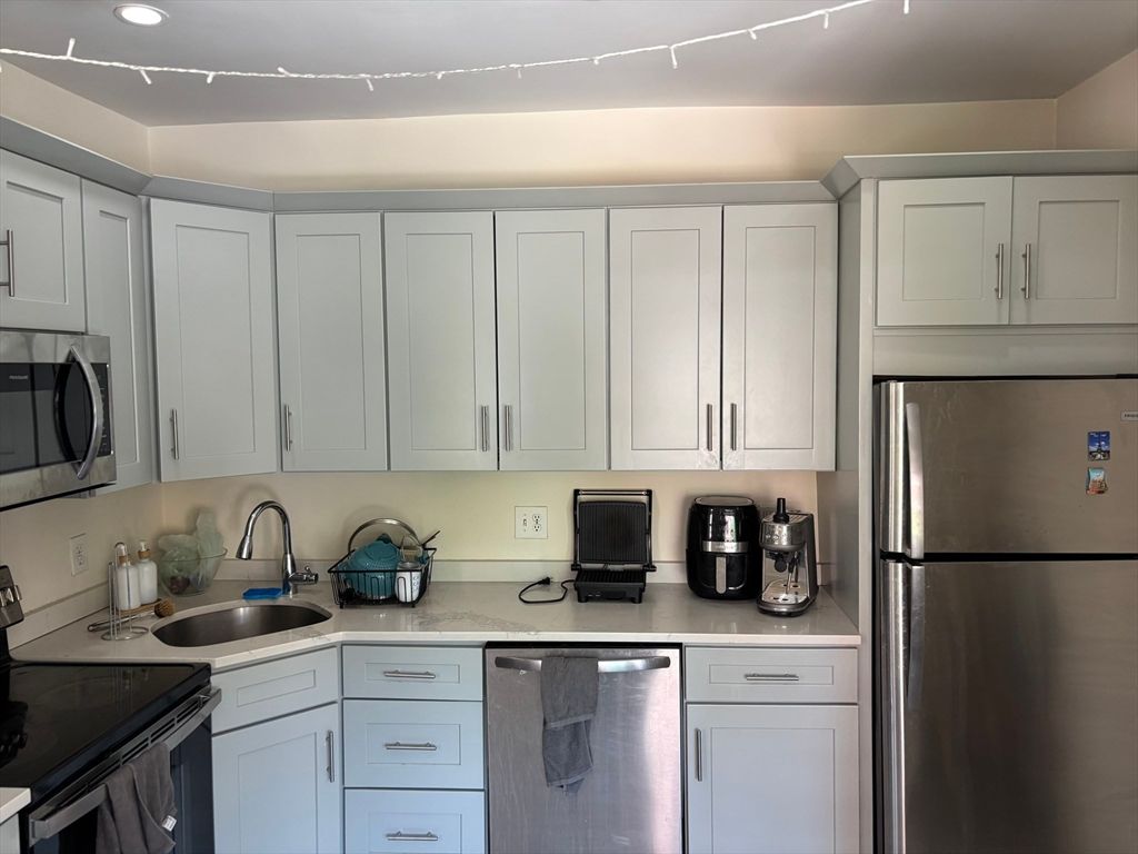 Interior, Kitchen, Stainless Steel Appliances