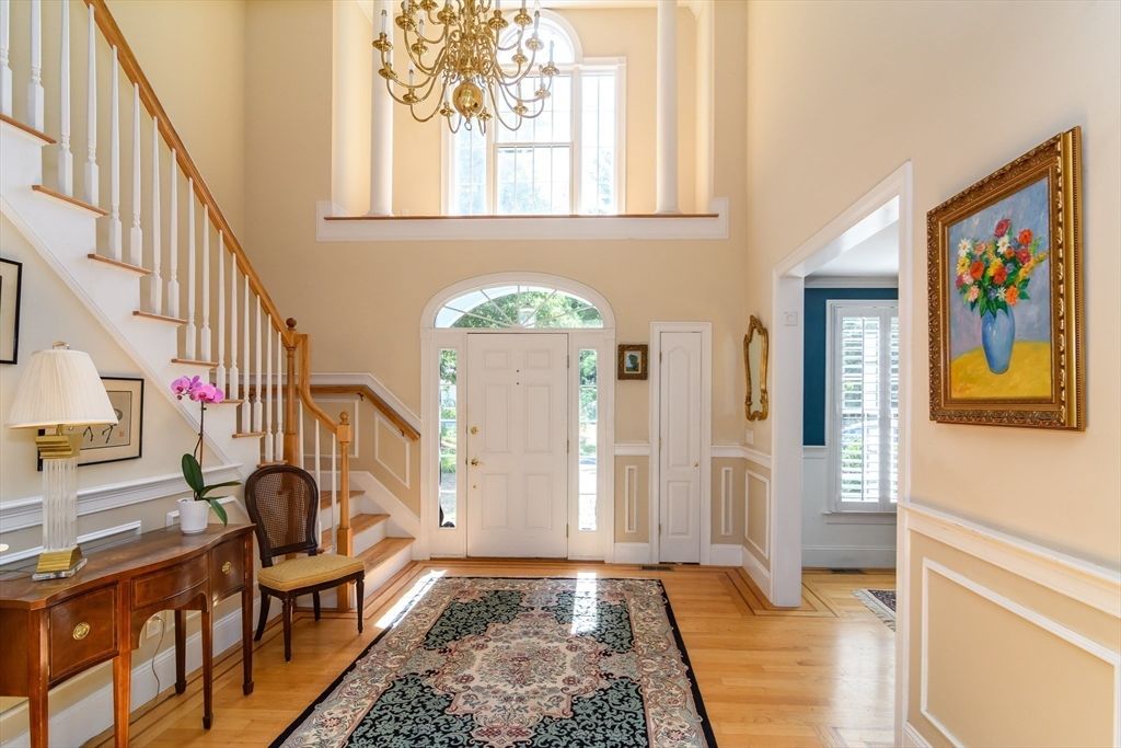 Chandelier, Interior, Wood Texture Flooring